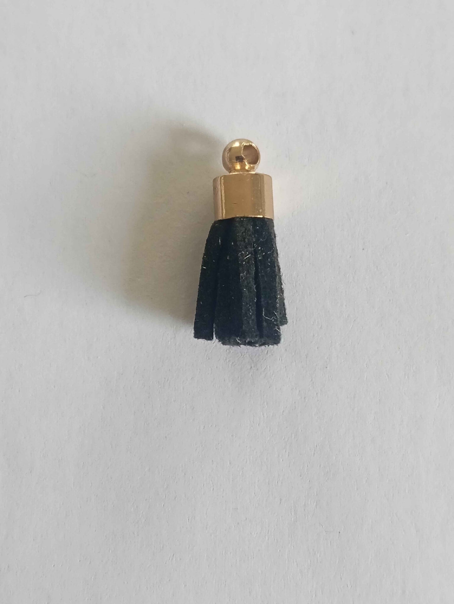 Charm pompon noir