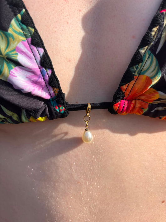 Swimsuit jewelry 👙